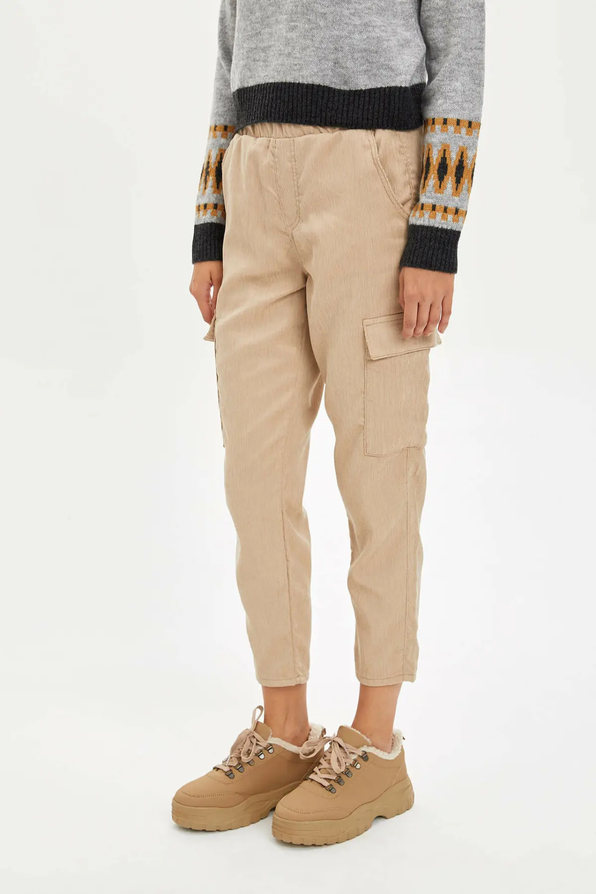 DeFacto женские Trousers M8742AZ19WN|Брюки| |