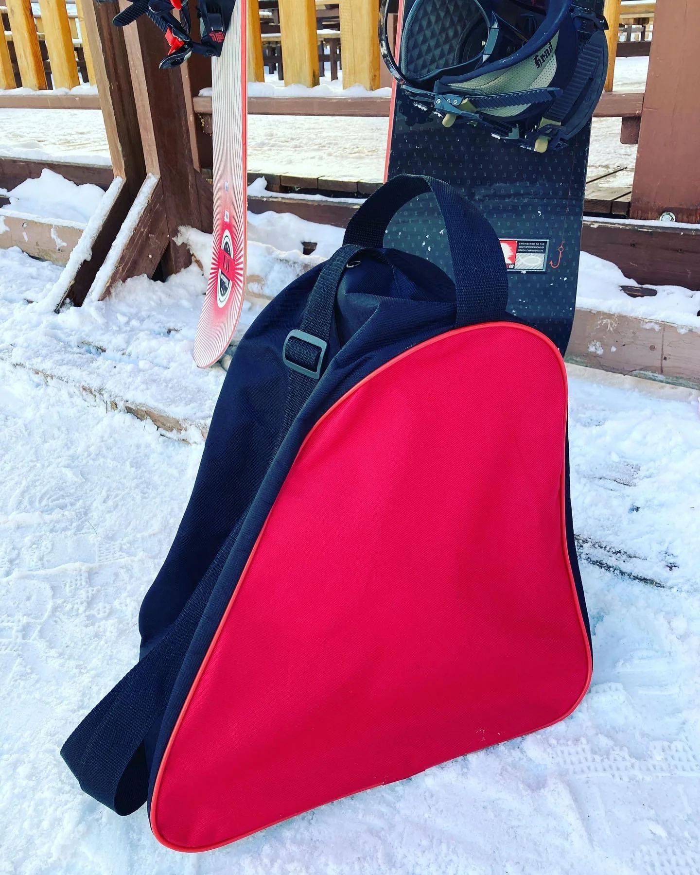 Чехол для горнолыжной обуви или сноуборда черно-красный |