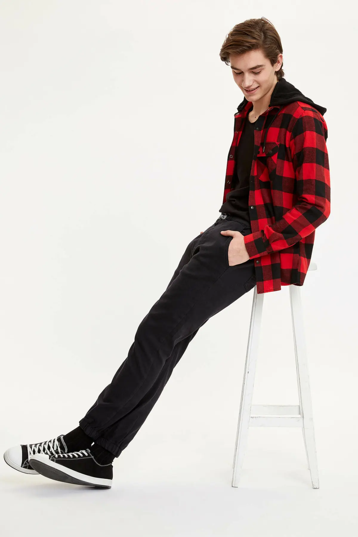 DeFacto мужские весенние повседневные брюки черные цвета хаки со средней талией для