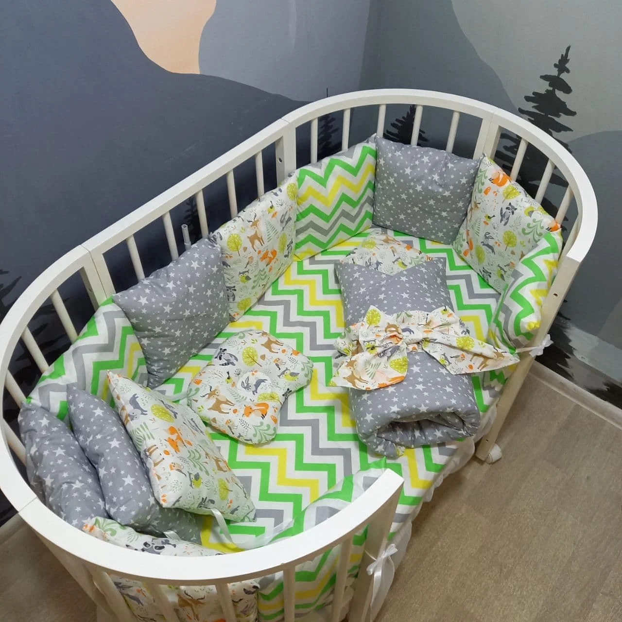 Set in a crib, bed linen, sides in a crib for newborns and babies mamdis