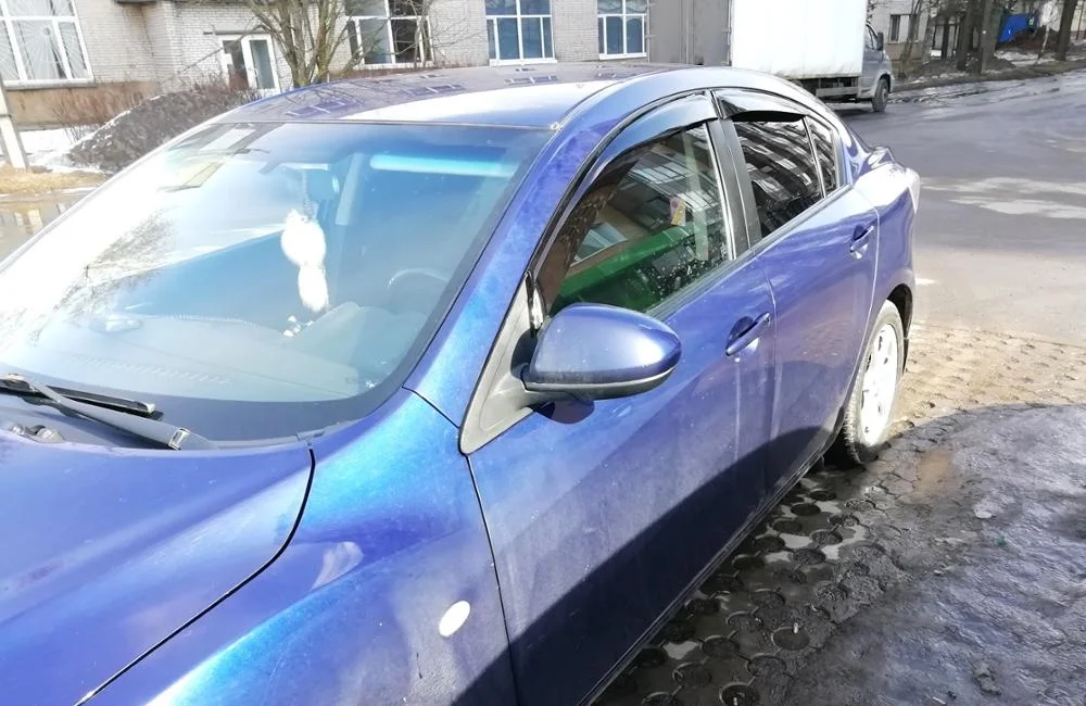 Ветровики для мазда 6 дефлекторы окон дождевики на окна козырьки козырек солнце