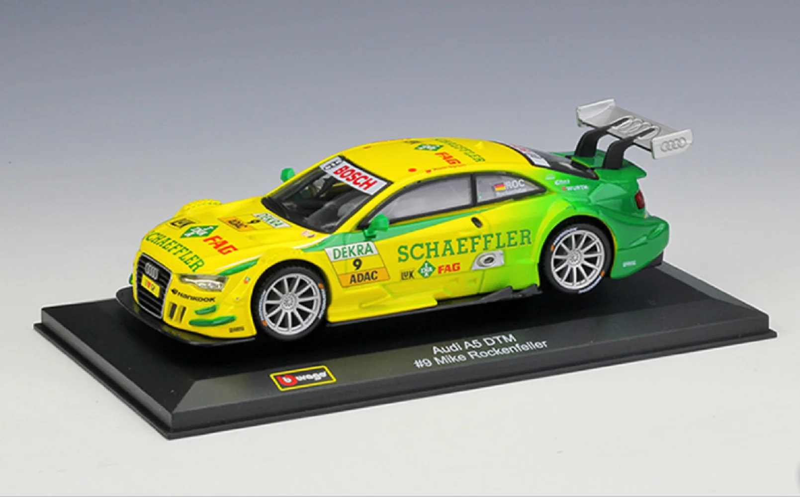 Bburago 1:32 Audi A5 DTM #3 Mattias экстрам #9 Майк Rockenfeller литая модель гоночного автомобиля