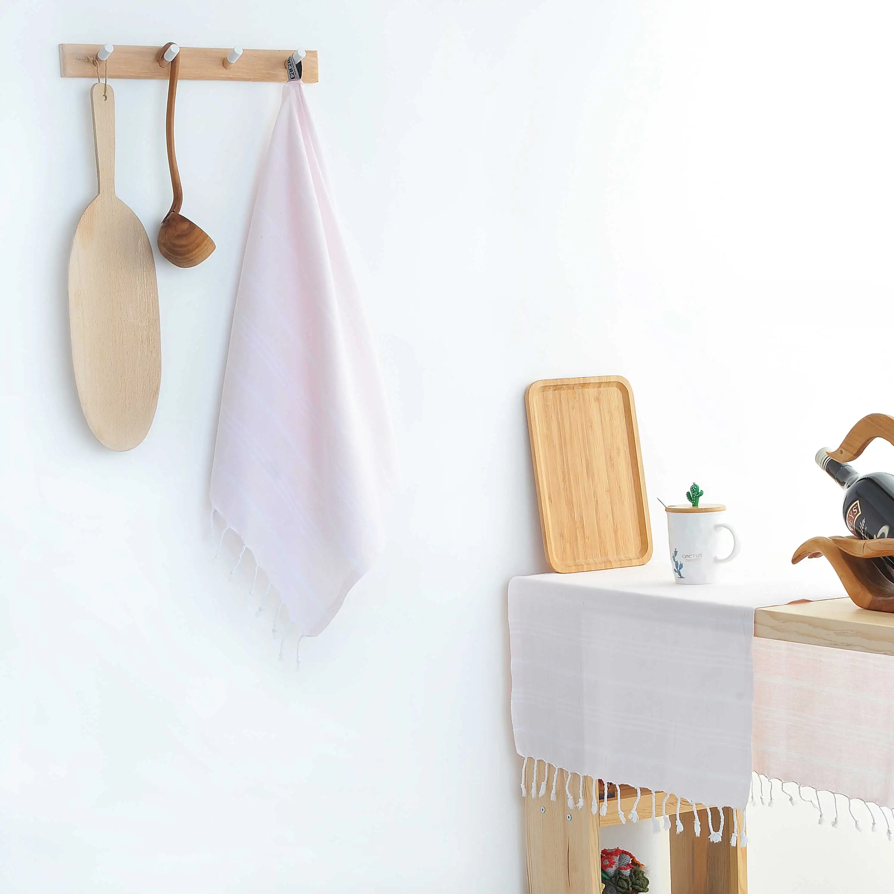 Полотенце CACALA в полоску с бахромой для рук и лица