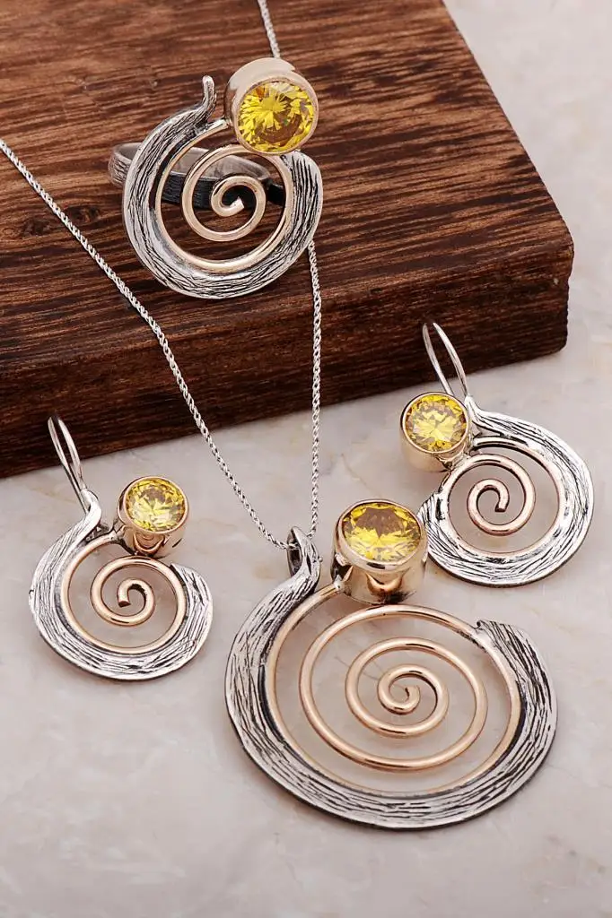 

Design Handmade Winding Silver Set 2024Hand Made Silver Jewellery Set