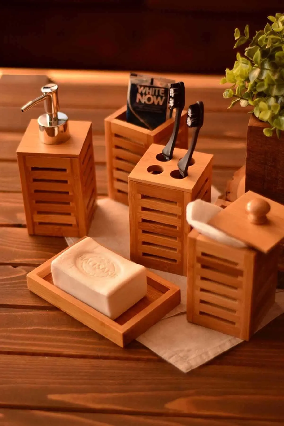 5 предметов набор для ванной из деревянного бамбука Стильный Красивый Внешне привлекательный Здоровый Экологичный Природный Дружественный к окружающей среде Заметный цвет.