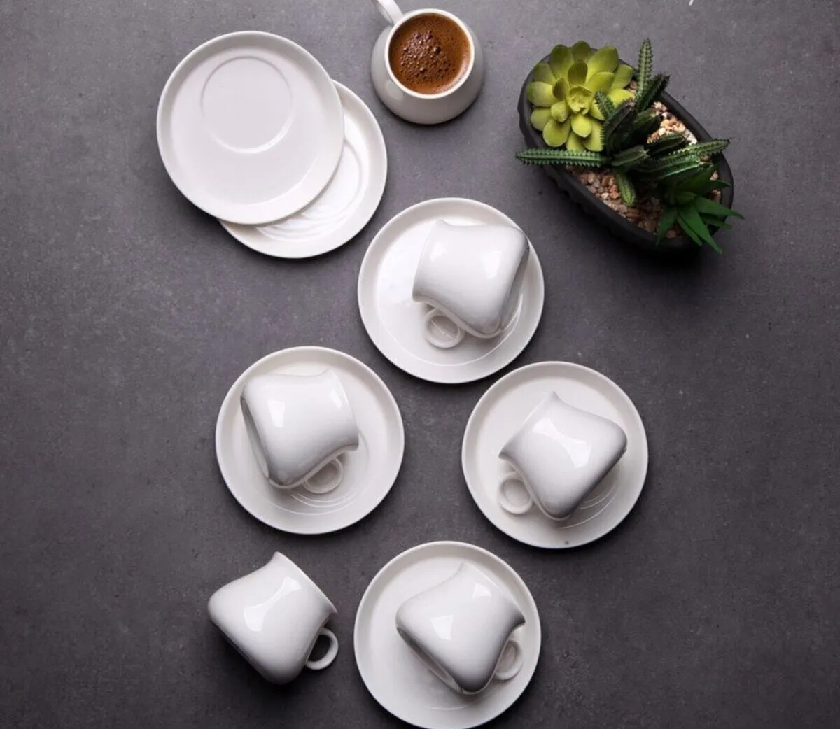 

Elegant Porcelain Coffee Cup Set of 12 Luxury Cup and Saucers Plate Set High Quality Turkish Coffee Espresso Tea Cup with Saucer