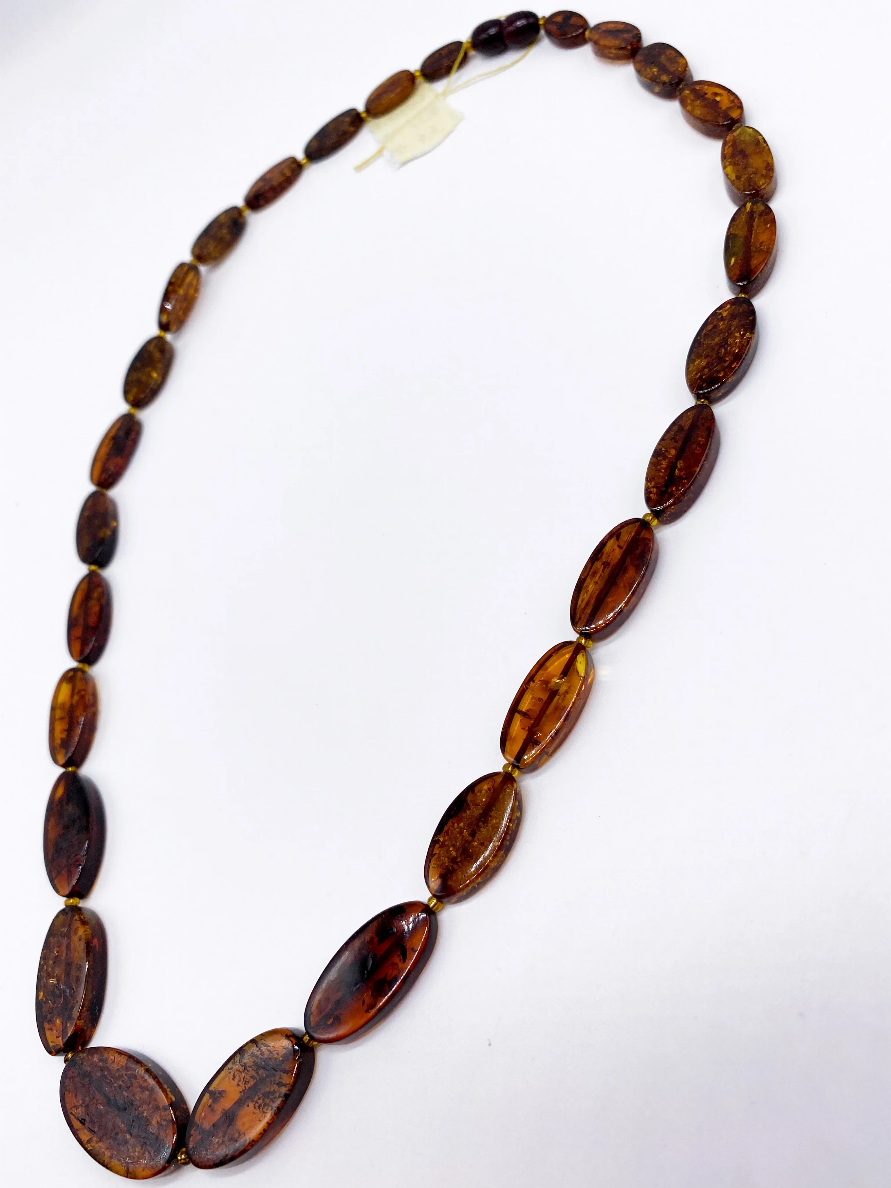 Рисунок 3 - Янтарные бусы из балтийского янтаря