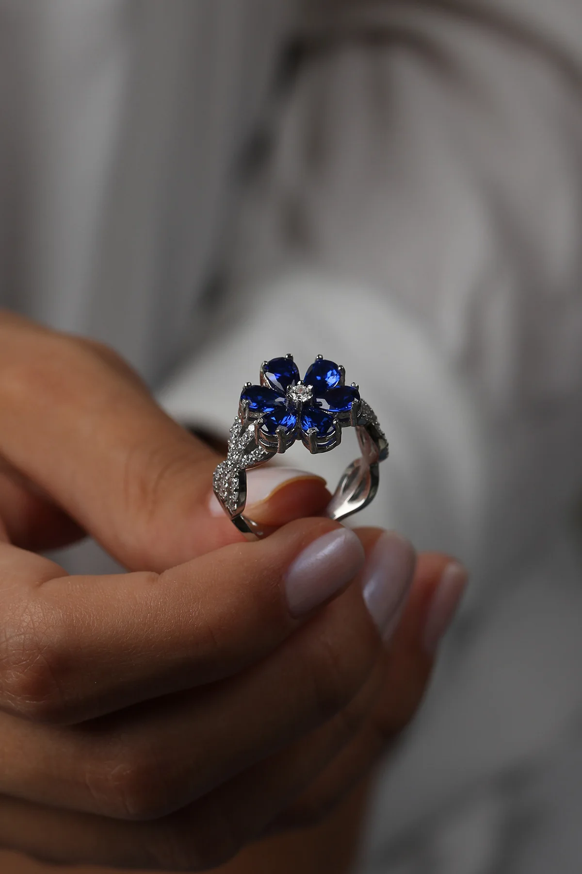 Valori – bague en fleur de Magnolia, 2 Ct de Zircon, pierre précieuse fantaisie en forme de poire bleue, plaqué Rhodium, argent 925, bijoux fins