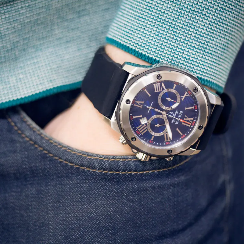Наручные часы Bulova 98B258 мужские с кварцевым хронографом на пластиковом