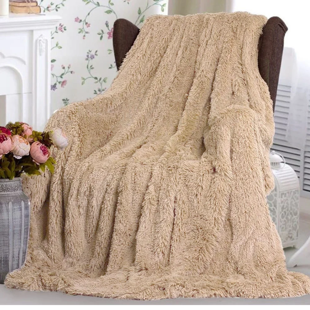 Пушистое покрывало - плед на кровать или диван меховое двустороннее двухслойное
