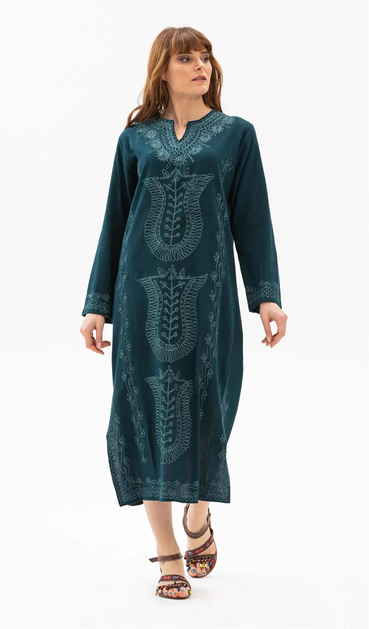 Силе Ткань ручной вышивкой с рисунком Цвет длинные исламский хиджаб мусульманское платье женские модные Дубай Турция коллекции одежды