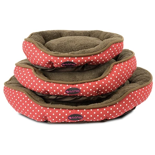 Одежда красного цвета в горошек с кровать средней длины|Дома конуры и манежи| |