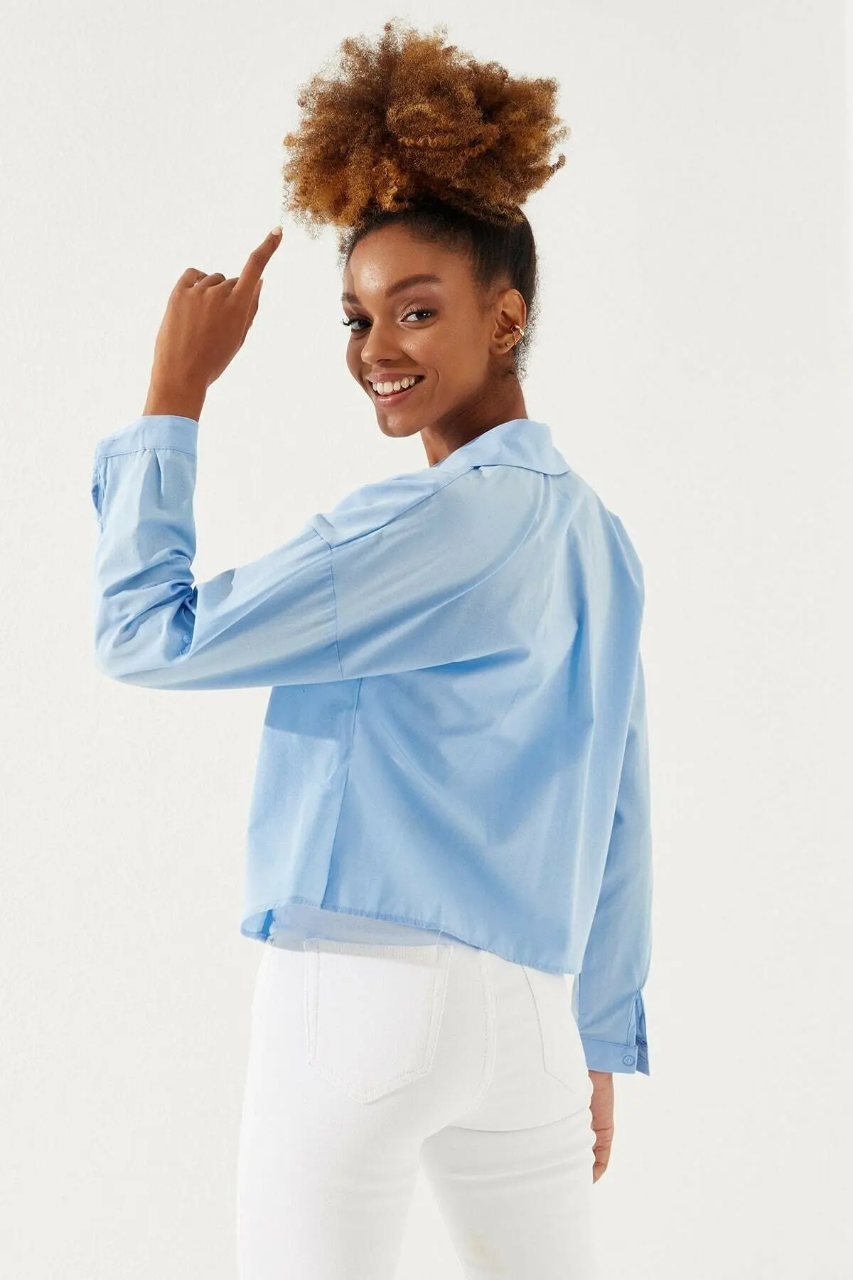 

Women's Blue Sequin Embroidered Shirt Easy to Combine 2021 Fashion Sport Stylish Use
