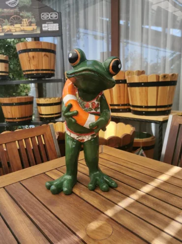 

Urladan Garden Frog Statue with Life Bagel