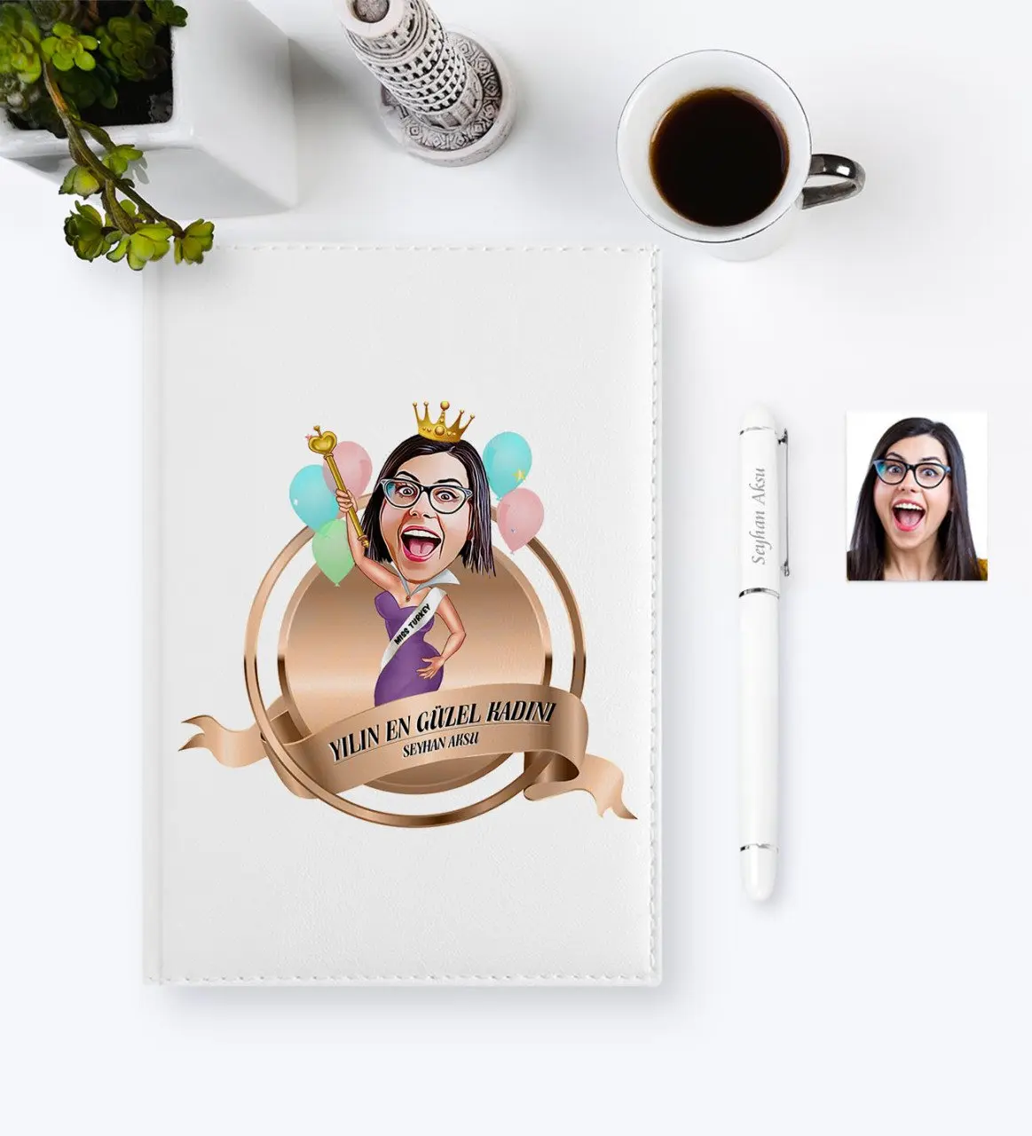 

Tailor-made The Most Beautiful Woman Caricature of 2020 Organizer Pen set-2