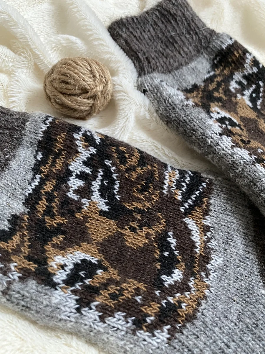 Men's warm woolen socks with a symbol of 2022 Tiger as gift | Мужская одежда