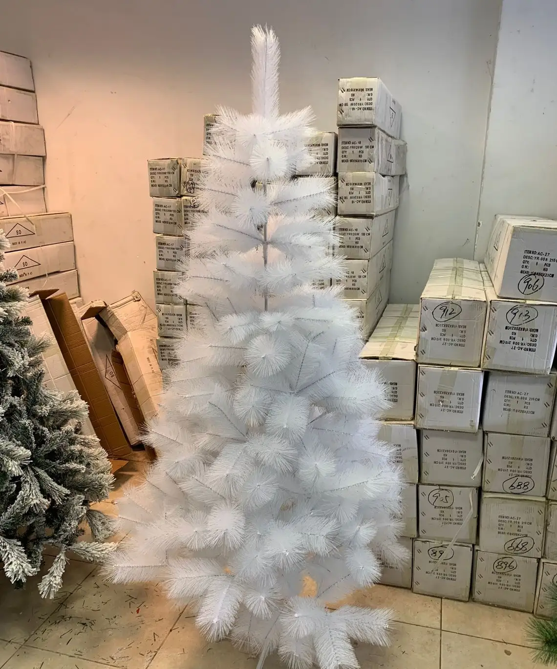 

White Plastic Stylish Christmas Tree , Modern Christmas Decorations ,Christmas Gift For Him ,Family Christmas Ornament