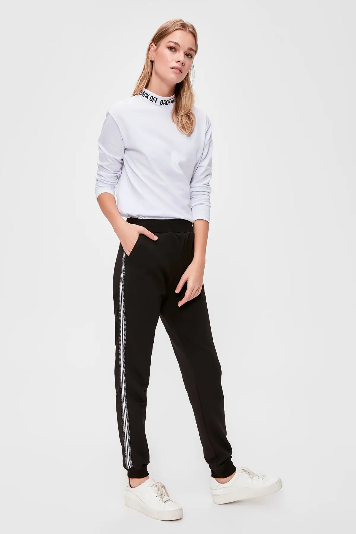 Trendyol трикотажные спортивные штаны с лентами TWOAW20EA0105|Беговые штаны| |