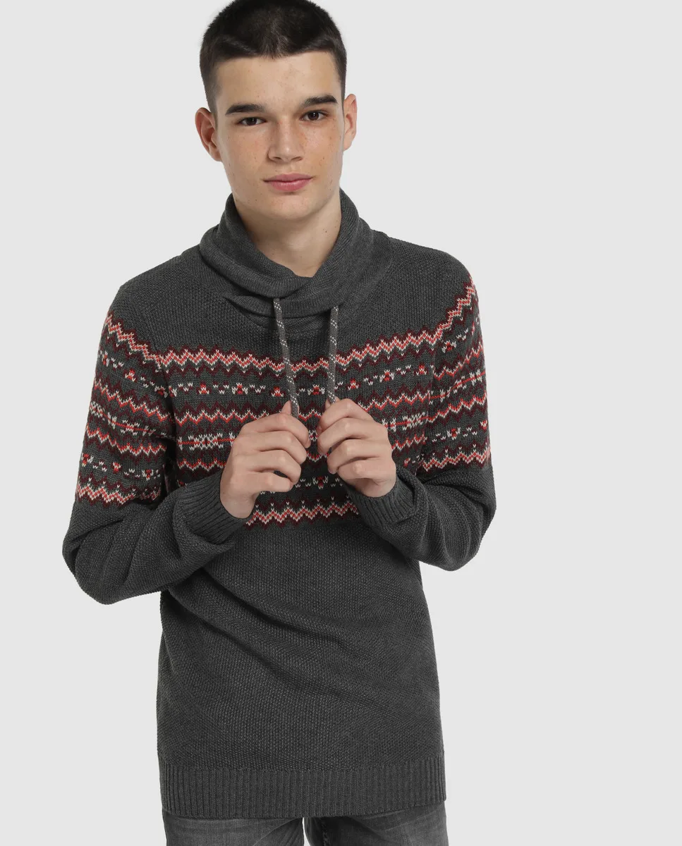 Трикотажный мужской серый с длинным вырезом |