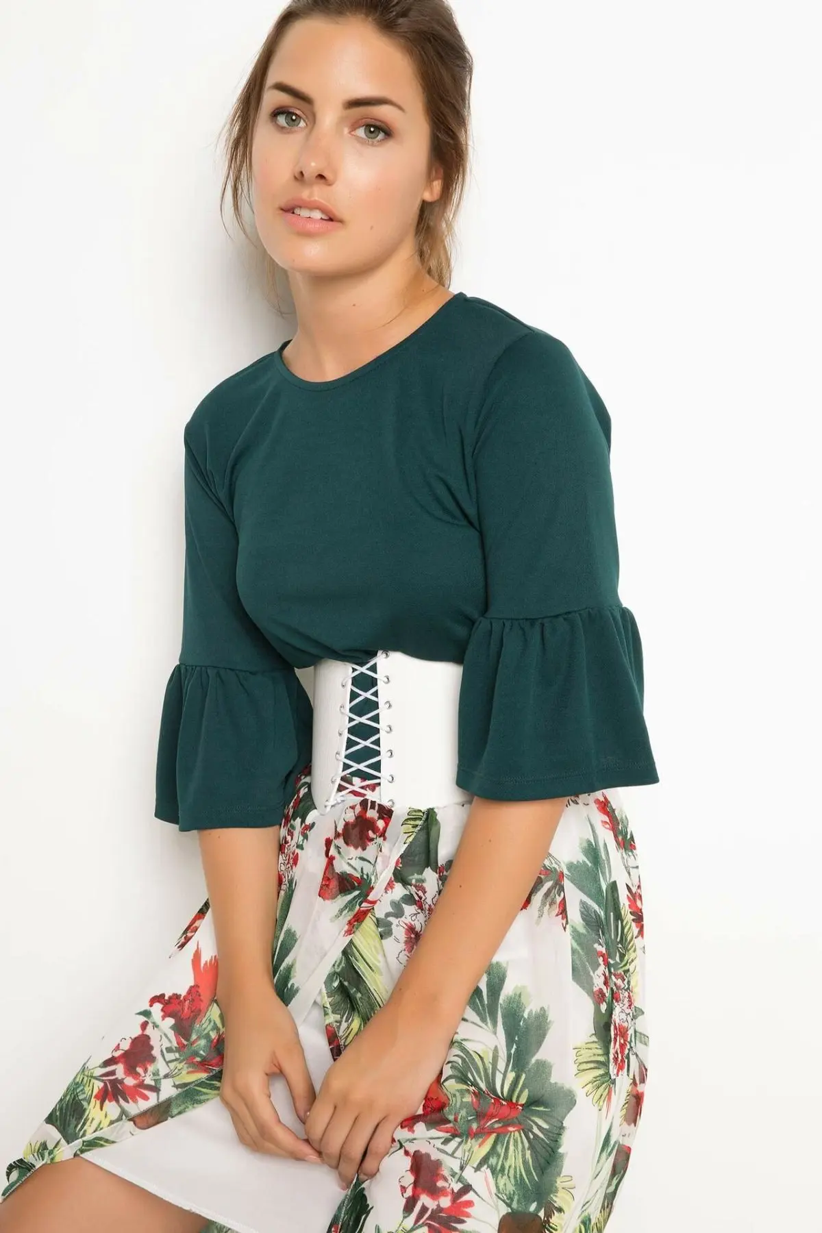 Дефакто Женская однотонная Осенняя футболка с длинным рукавом топ расклешенными