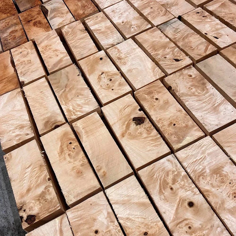 Maple with 3D overflow bar top grade size 135x40x30mm for DIY knife handle |