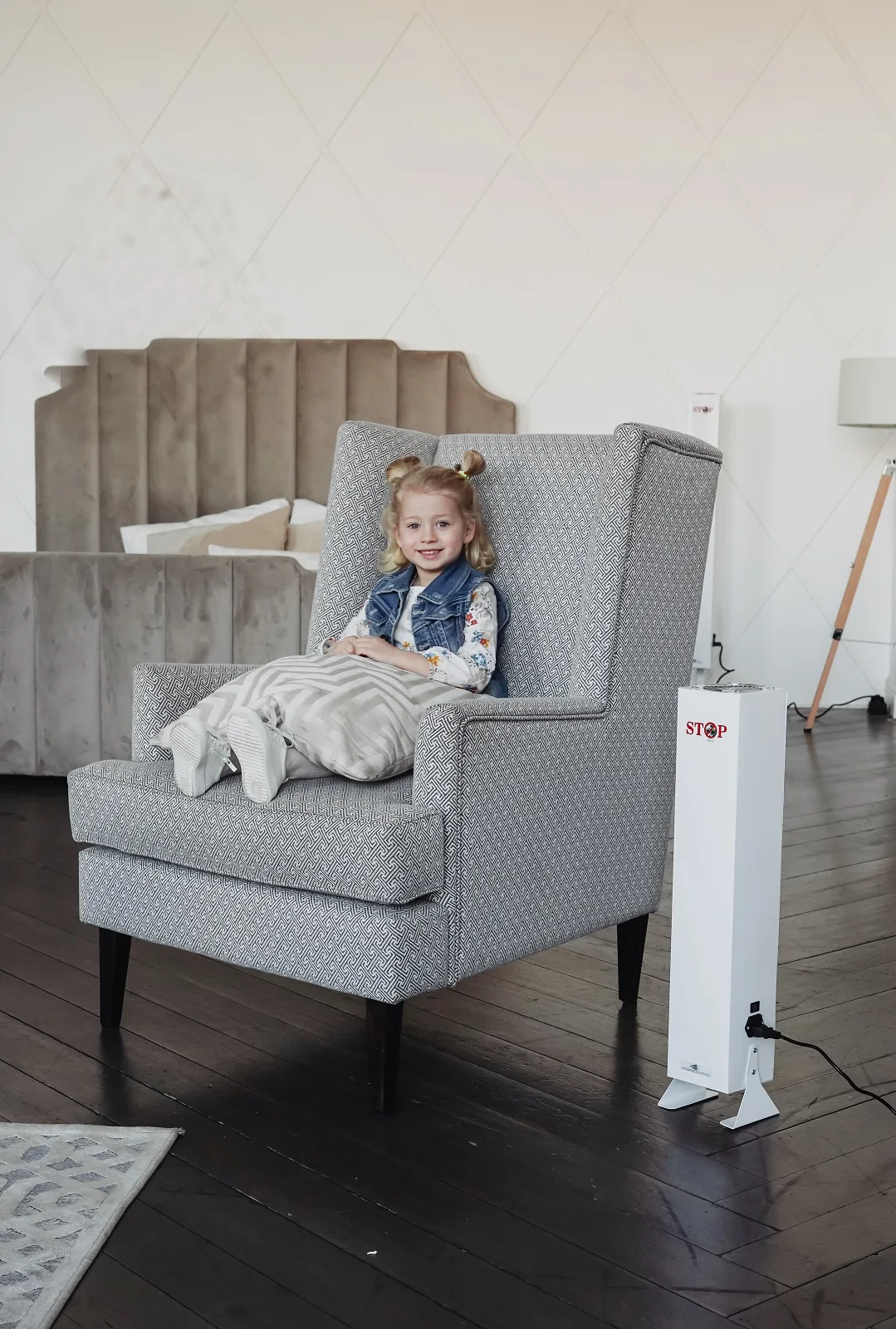 Бактерицидный рециркулятор облучатель ВОБ 2х15 э (в комплекте с лампой)| |