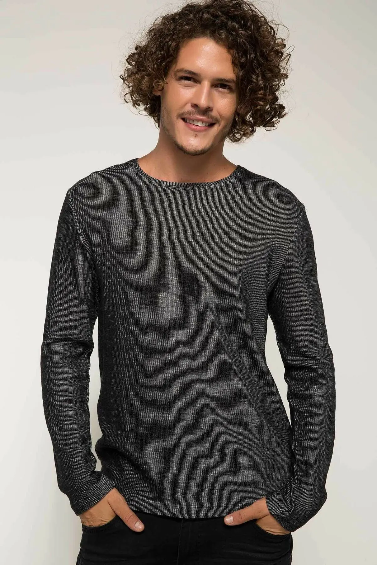 DeFacto осень мужская мода Crewneck трикотажные топы мужчины с длинным рукавом Чистый