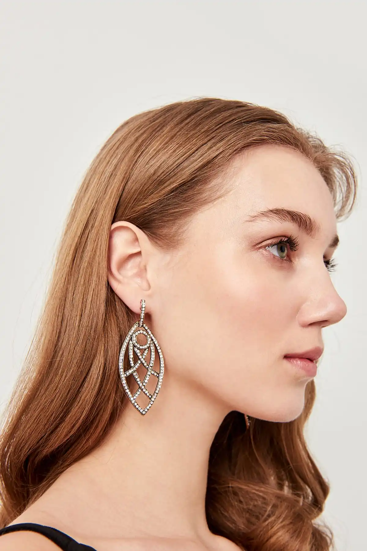 Серьги Trendyol с кубическим цирконием TPRSS19PG0020