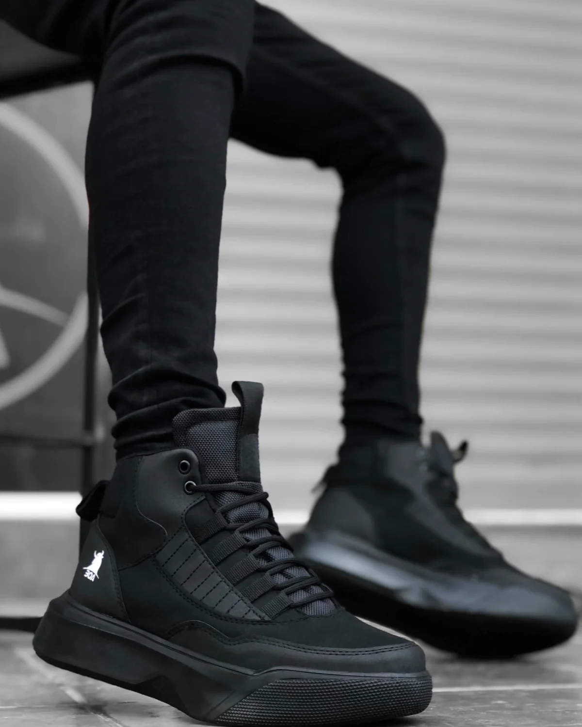 

Мужские ботинки на шнуровке BOA BA0192, Спортивная мужская обувь с высокой подошвой, молодежная мода, сезон зима 2022, черные, не кожа, удобные, широ...