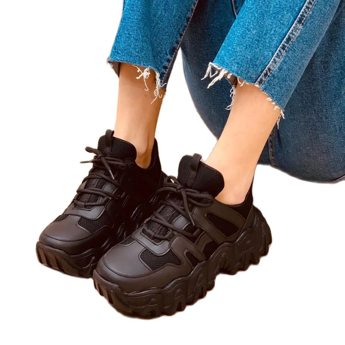 

Black Leather Women Sneakers Running Shoes Air Cushion Breathable Gym Shoes Outdoor Running Sneakers New Brand Sports Shoes