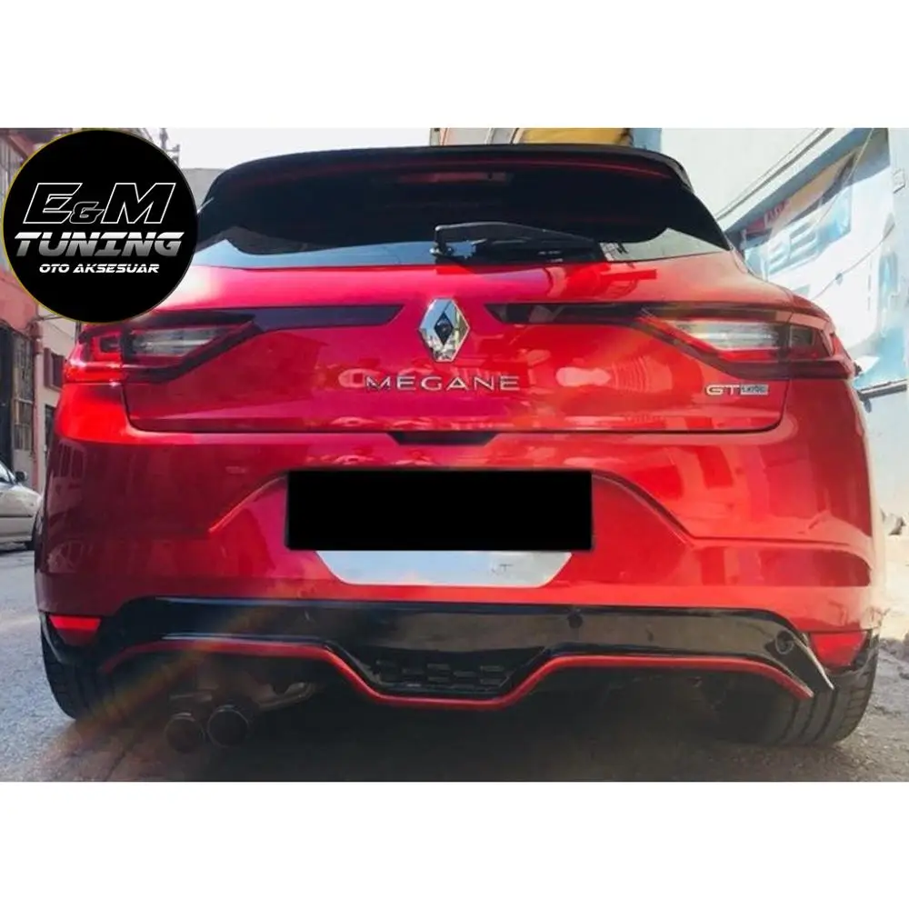 Насадка на задний бампер для хэтчбека Renault Megane 4 рассеиватель пианино черный и