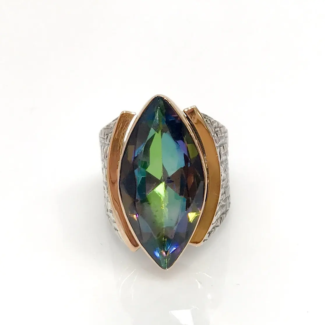 Кольцо с мистическим топазом подлинное кольцо из натурального камня радуги