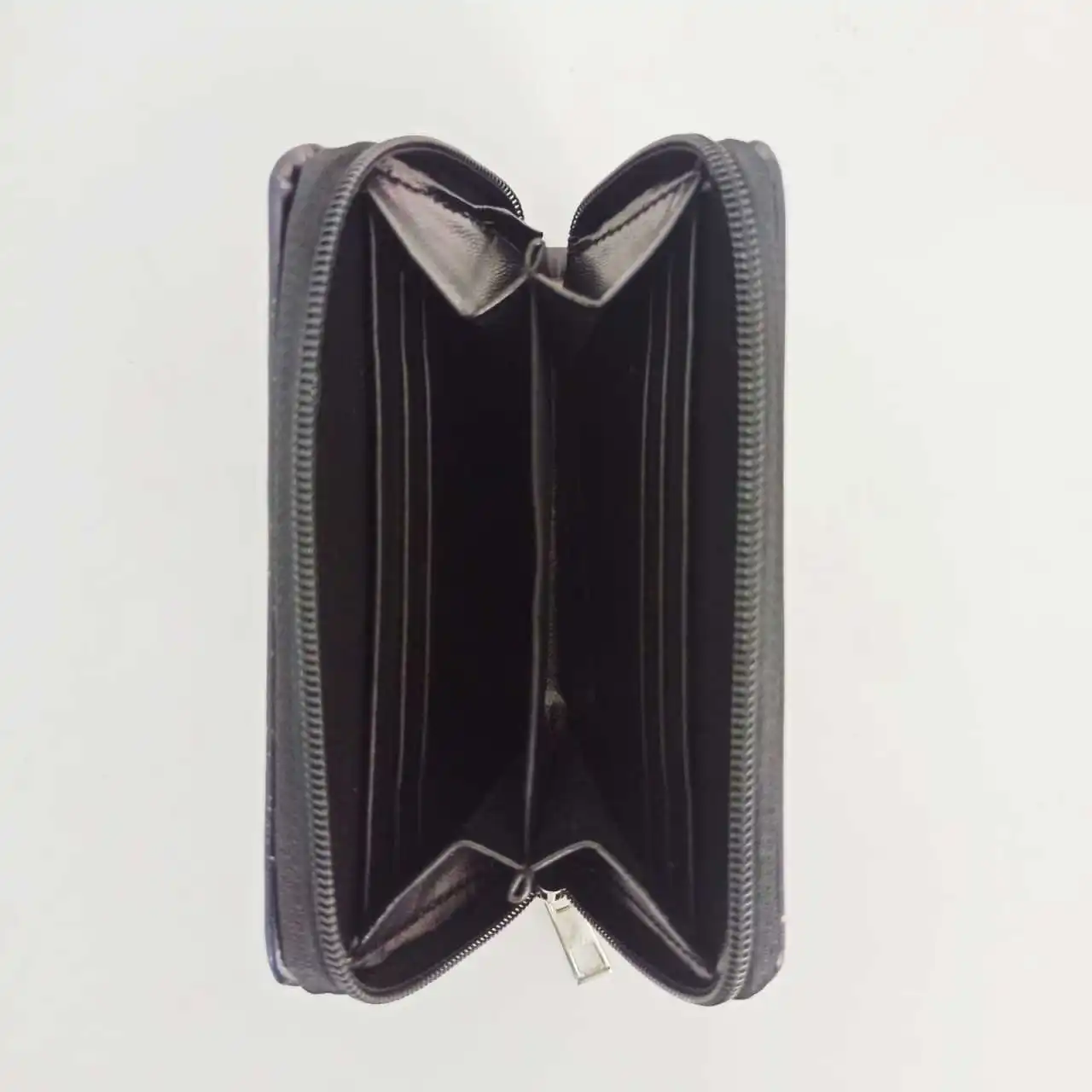 

BTS Design Black Medium Size Wallet K-Pop Logo Card Holder Unisex Wallet Clear Short Purse Wallet Card Holder Unisex Zipper
