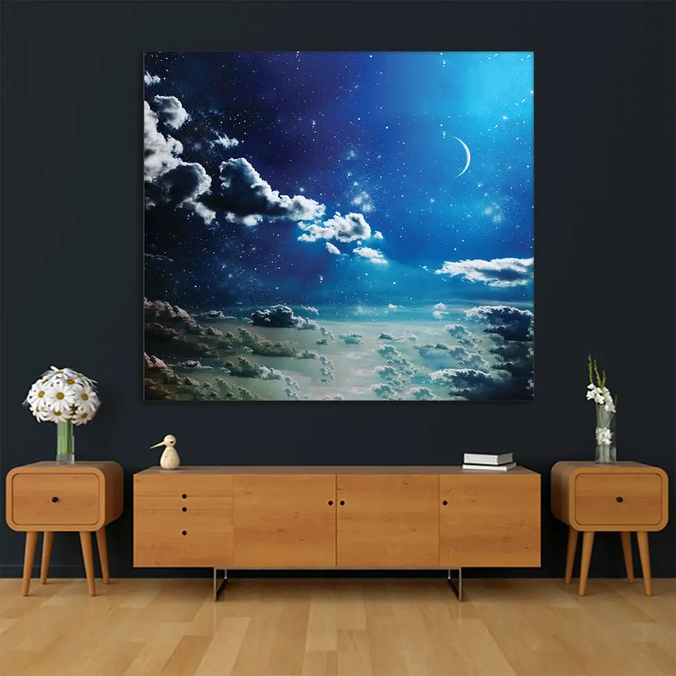Гобелен вечерний полумесяц сияющие звезды в облачном небе отражение лунного