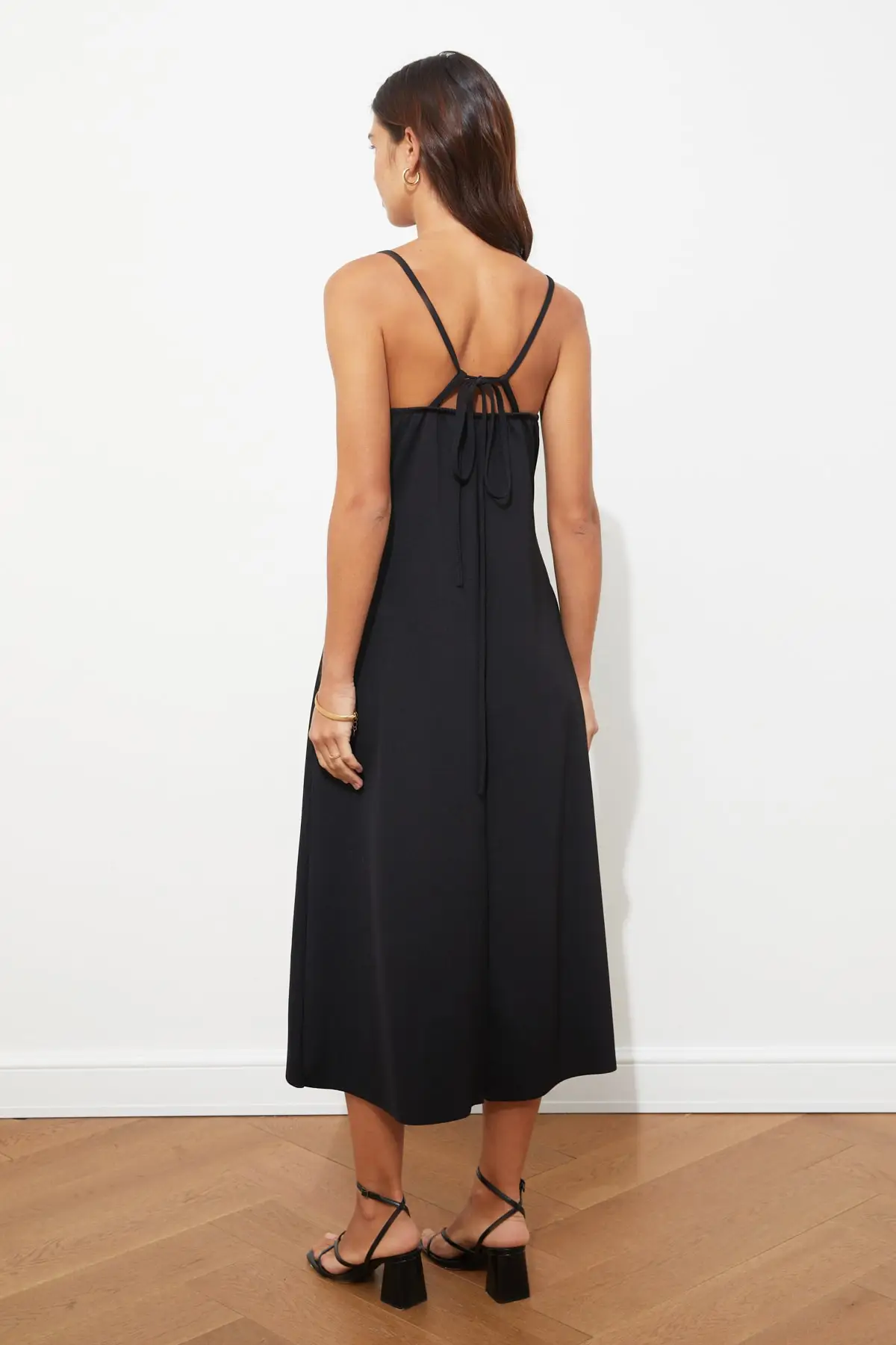 

Black Back Detail Knitted Dress