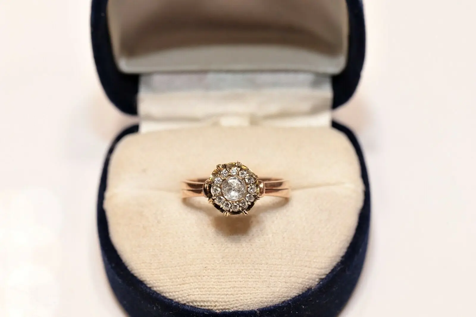 

Новинка, сделано в античном стиле, кольцо из 8 карат золота с натуральными бриллиантами и бриллиантами