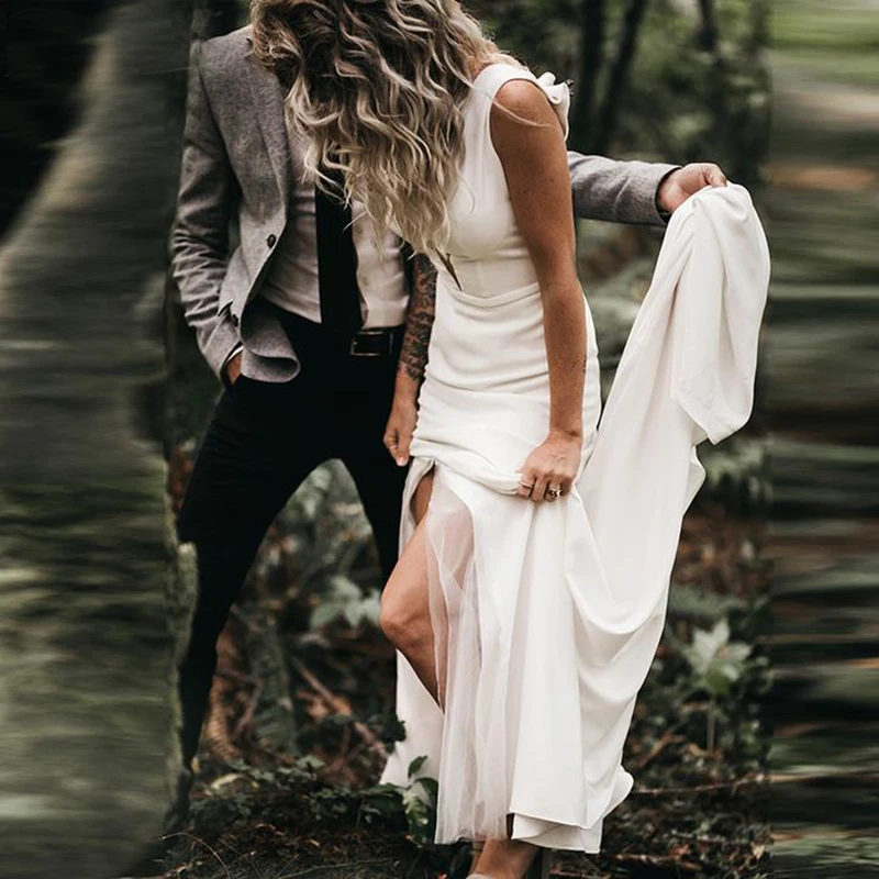 

Mermaid Plunge V Neckline Wedding Dresses Simple Satin Cheap High Slit Sleeveless Open Back Elopement Forest Bridal Gowns Noivas