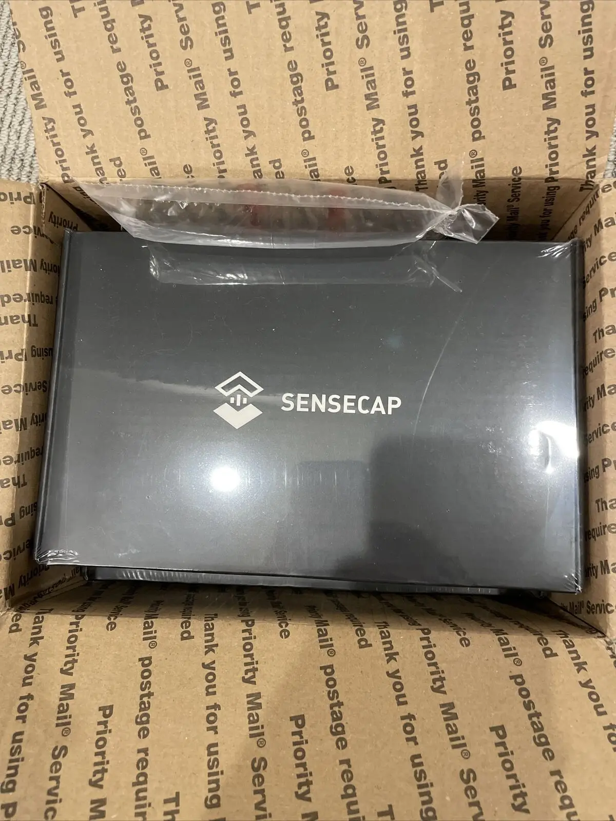 

SC... WHOLESALES SenseCAP M1 Helium Hotspot HNT Miner - ( US915/ EU868 ) - IN HAND!! - Ships Fast ✅