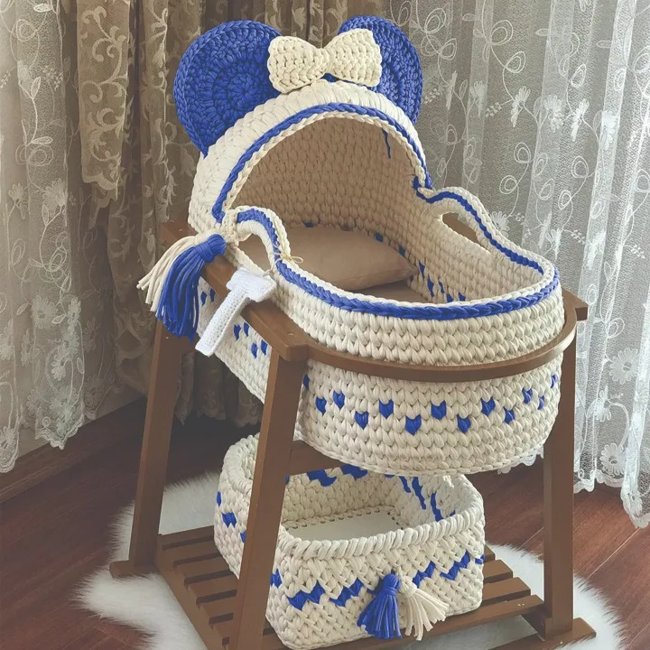 

Детская корзина с Моисеем