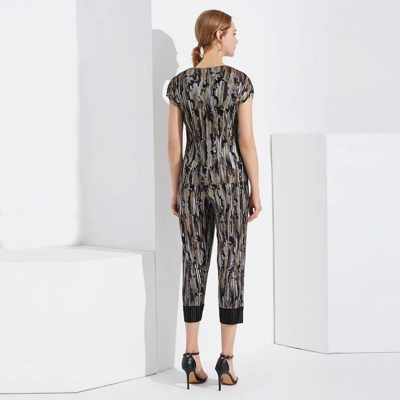 

Latest Miyake 2020 women summer casual suit female Tiger short-sleeved shirt T pants two piece set tracksuit bts 5061
