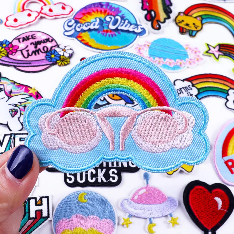 Недорогие радужные вышитые нашивки в виде единорога на детскую одежду