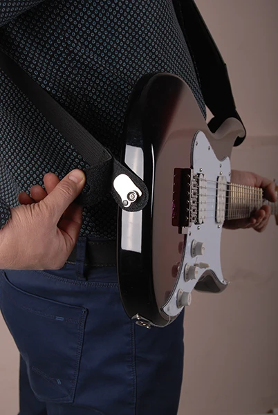 ES-1 electric guitar/bass guitar Mozer |
