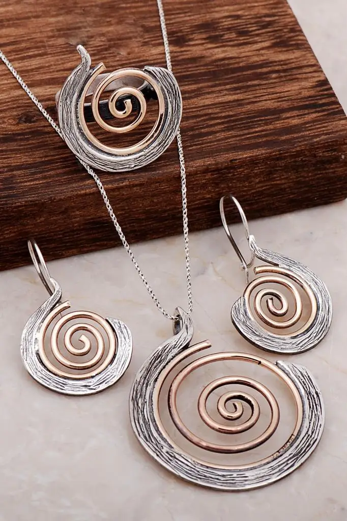 

Winding Handmade Silver Set 2025Hand Made Silver Jewellery Set