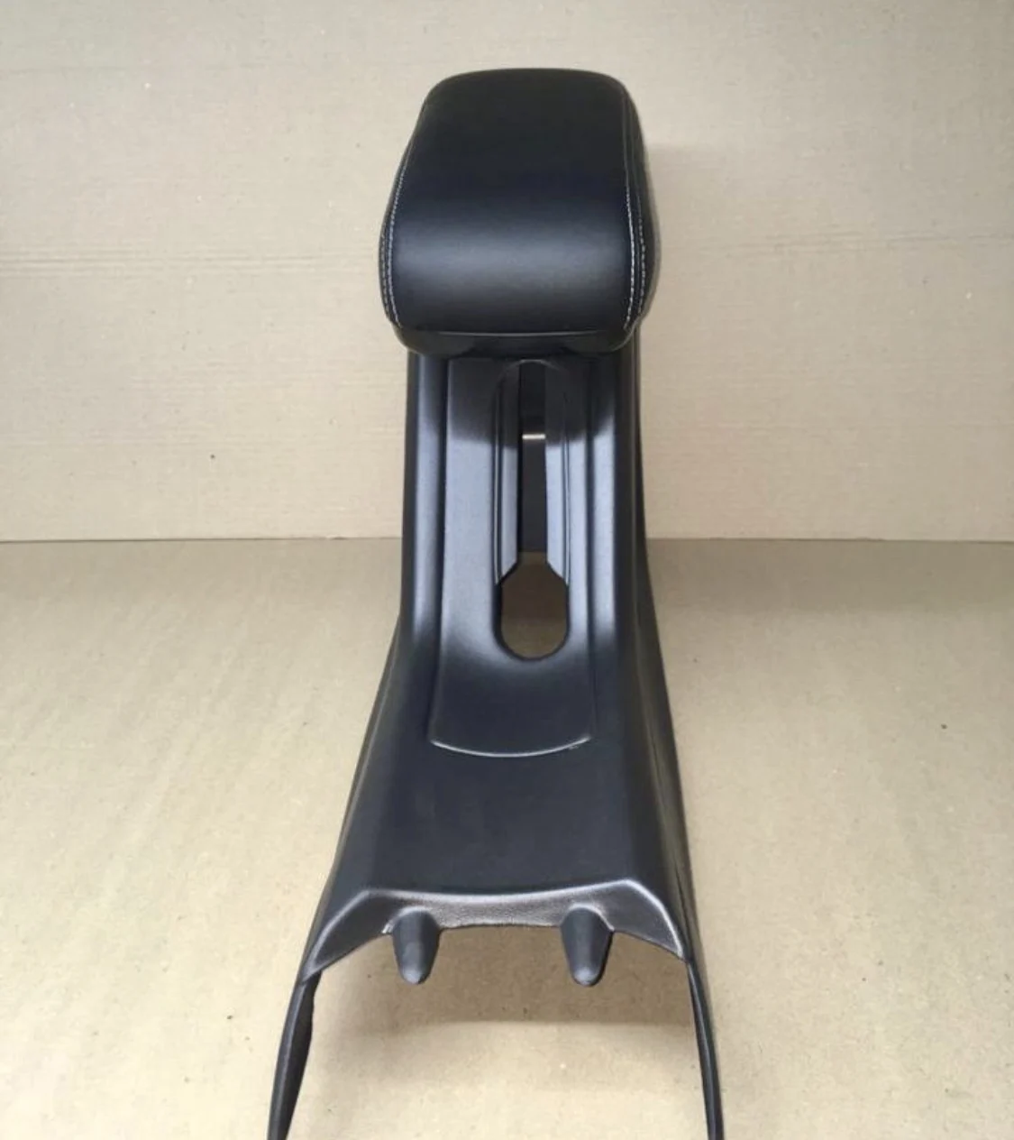 Штатный Подлокотник Веста Купить