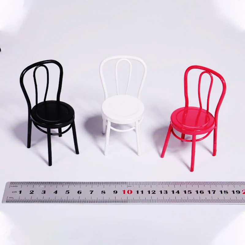 

1/12 Trend Seat Iron Simple Chair Suitable for Small Scale Puppet Painting Pose Accessories Model in Stock for Action Figure DI