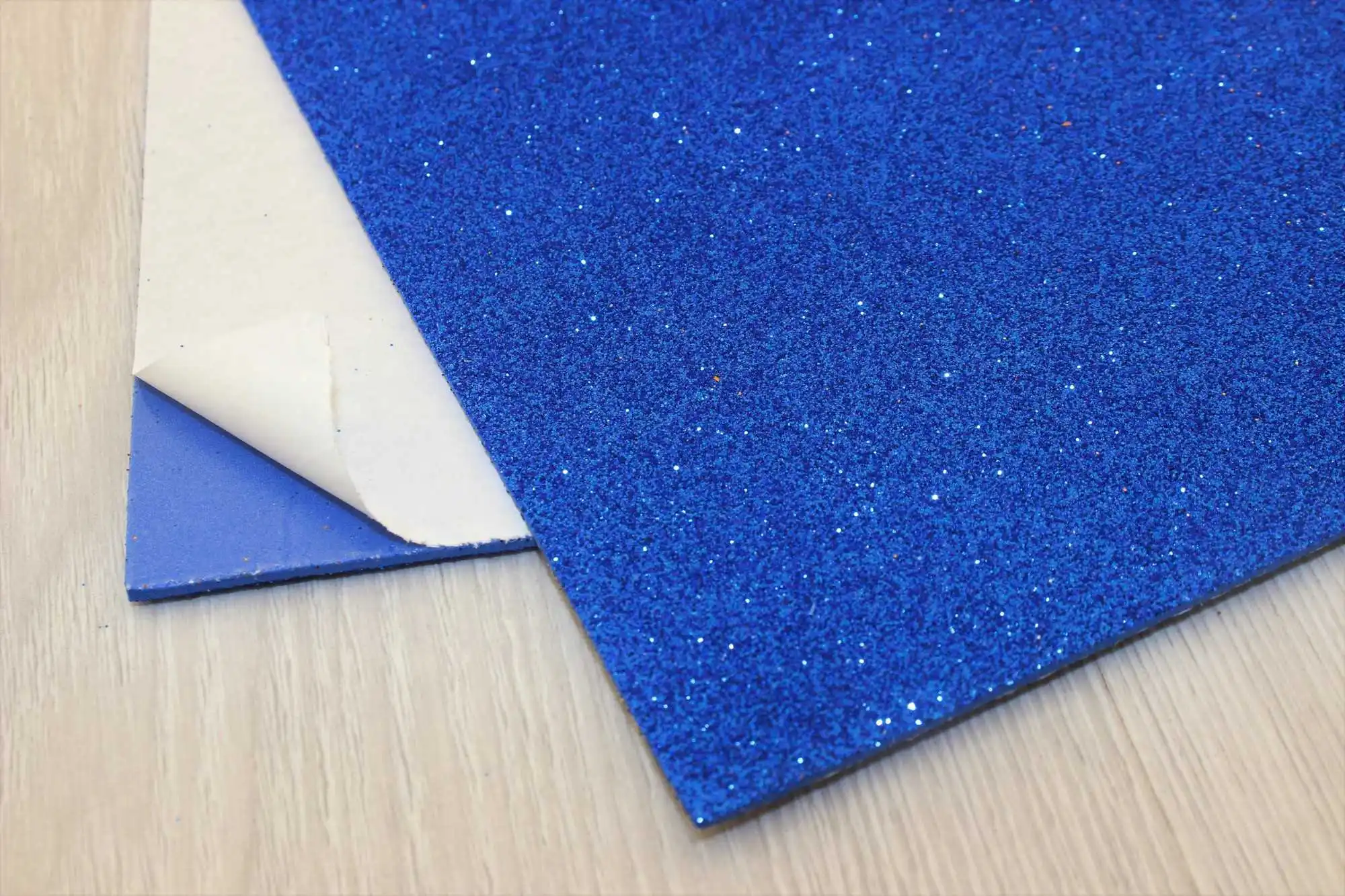 Фоамиран EVA глиттерный 5 листов синий 2 мм с клеевой основой 20*30 см | Игрушки и хобби