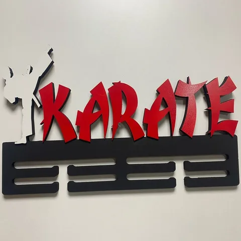 Полка для поясов каратэ