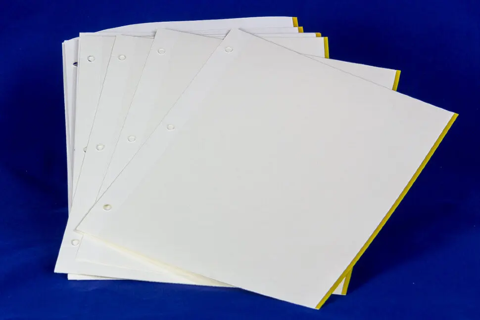 Страницы для магнитного альбома на трех кольцах 23х28см |