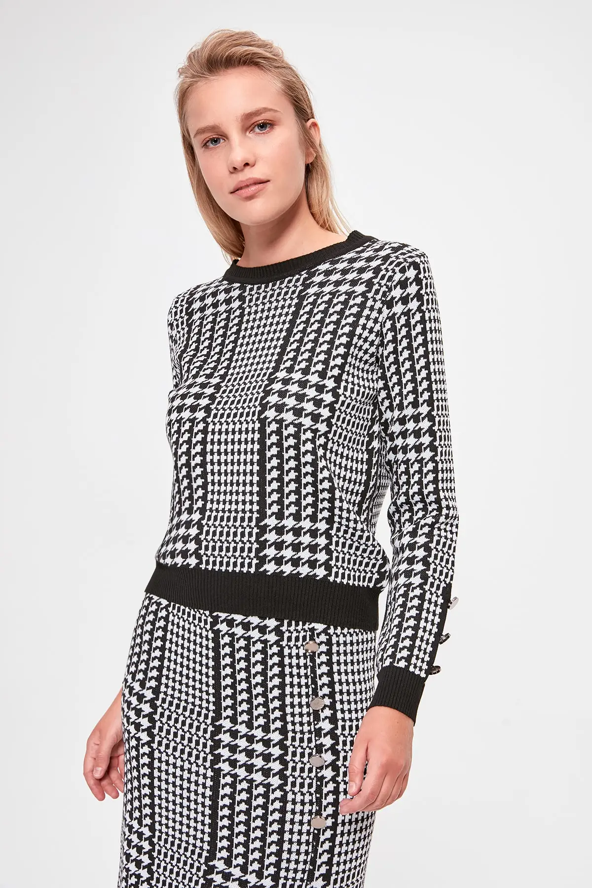 Trendyol Knitwear Sweater TWOAW20KZ0416 |