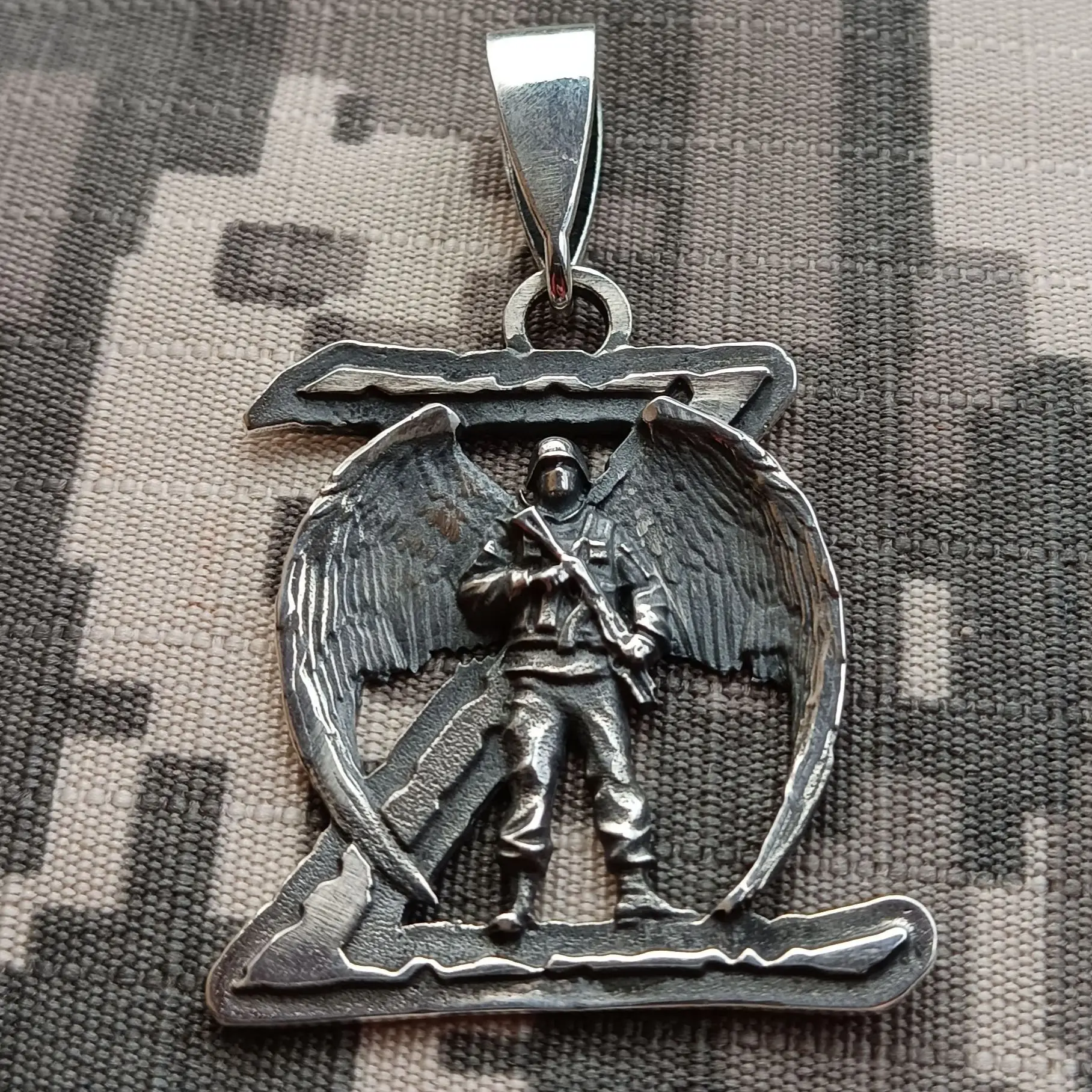 Серебряная подвеска Вежливые люди Z. Серебро 925. Сделано в России. |